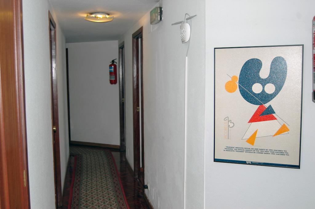 סנטיאגו דה קומפוסטלה Hostal Charo II חדר תמונה